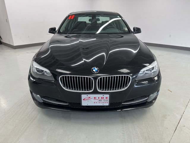 Used 2011 BMW 528i Sedan image 3