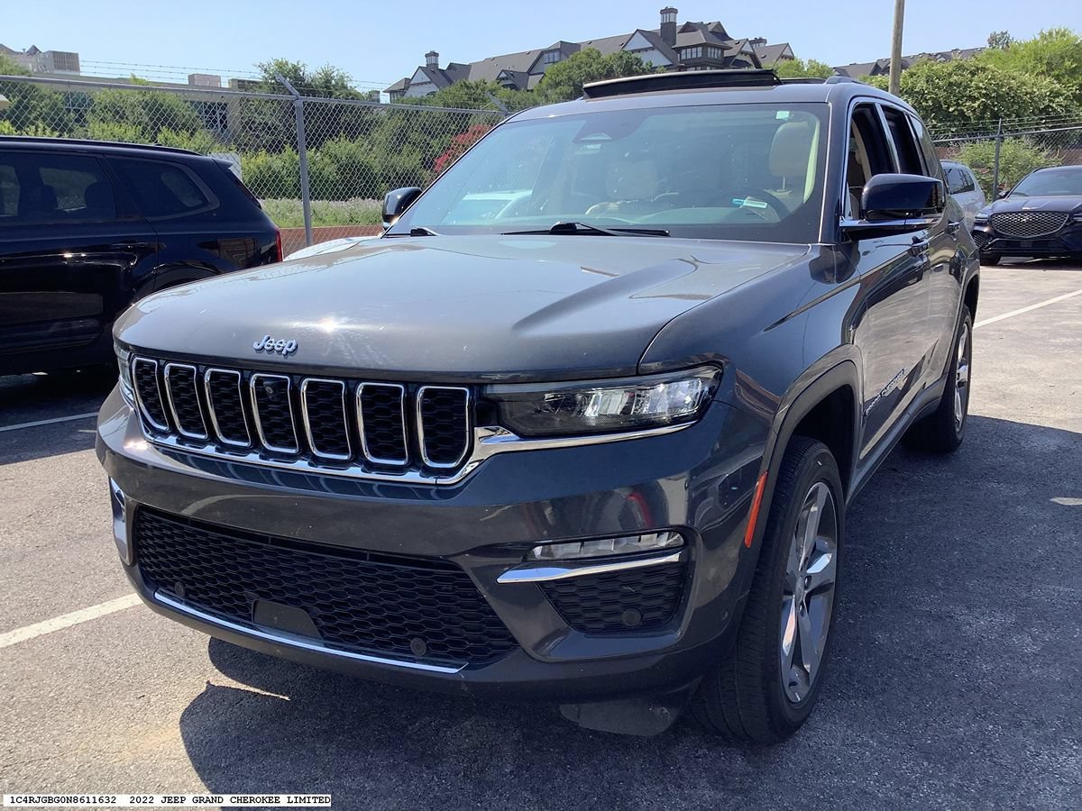 Used 2022 Jeep Grand Cherokee Limited w/ Luxury Tech Group II RWD image 4