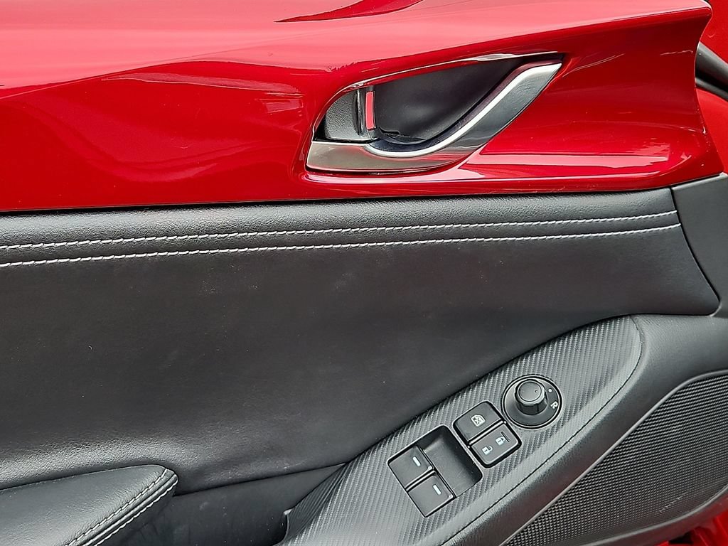 Used 2023 MAZDA MX-5 Miata Grand Touring RWD image 11