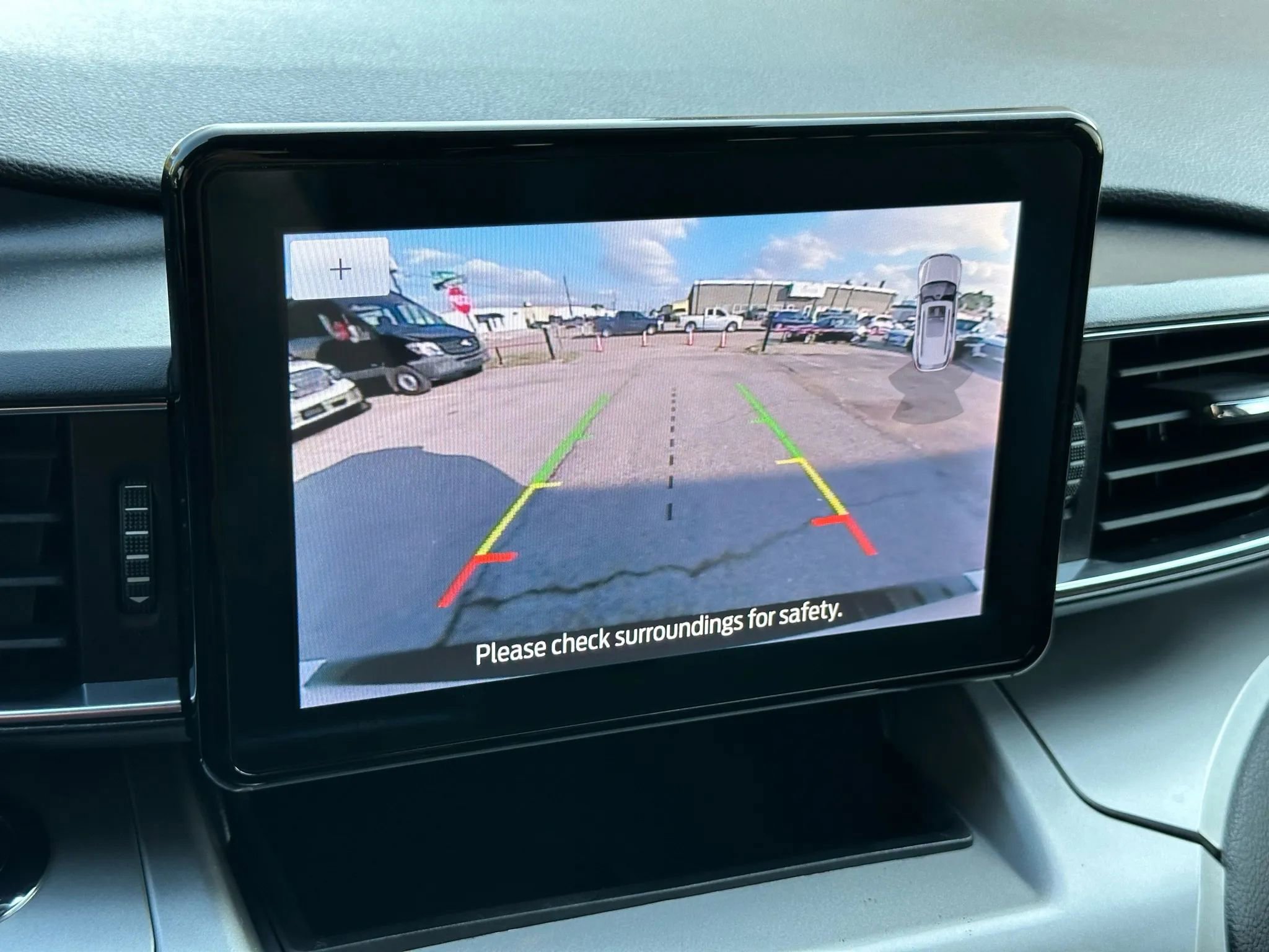 Used 2022 Ford Explorer XLT w/ Equipment Group 202A image 36