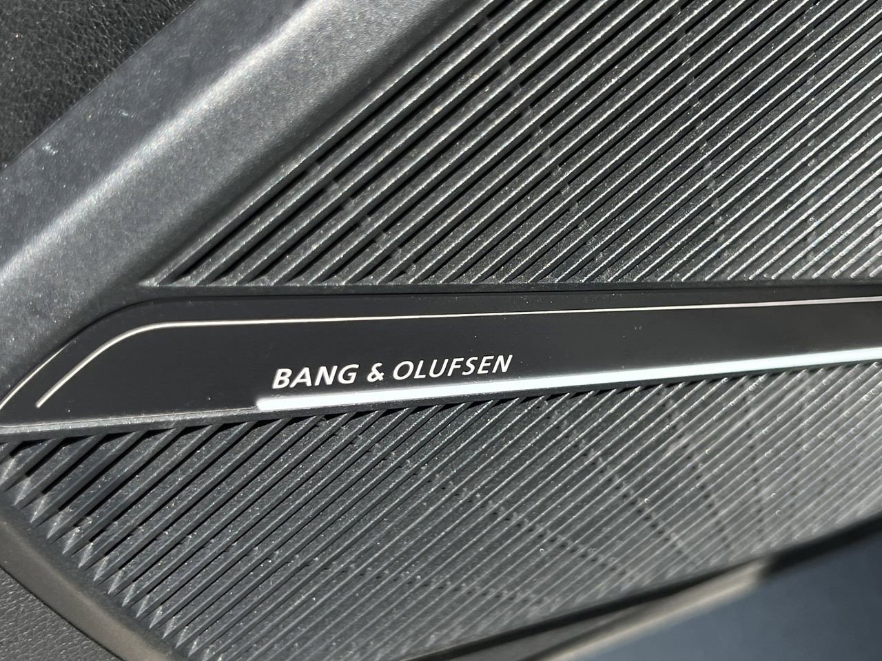 Used 2021 Audi Q5 Prestige w/ Prestige Package image 12