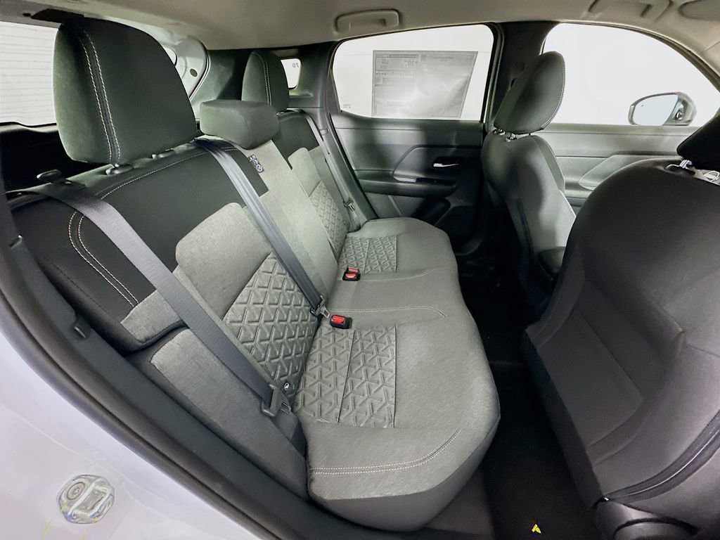 New 2026 Nissan Kicks SV image 31