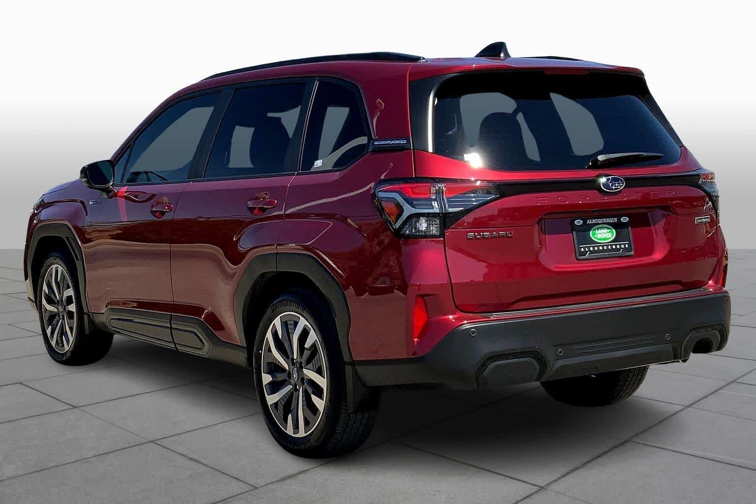 Used 2025 Subaru Forester Touring image 11