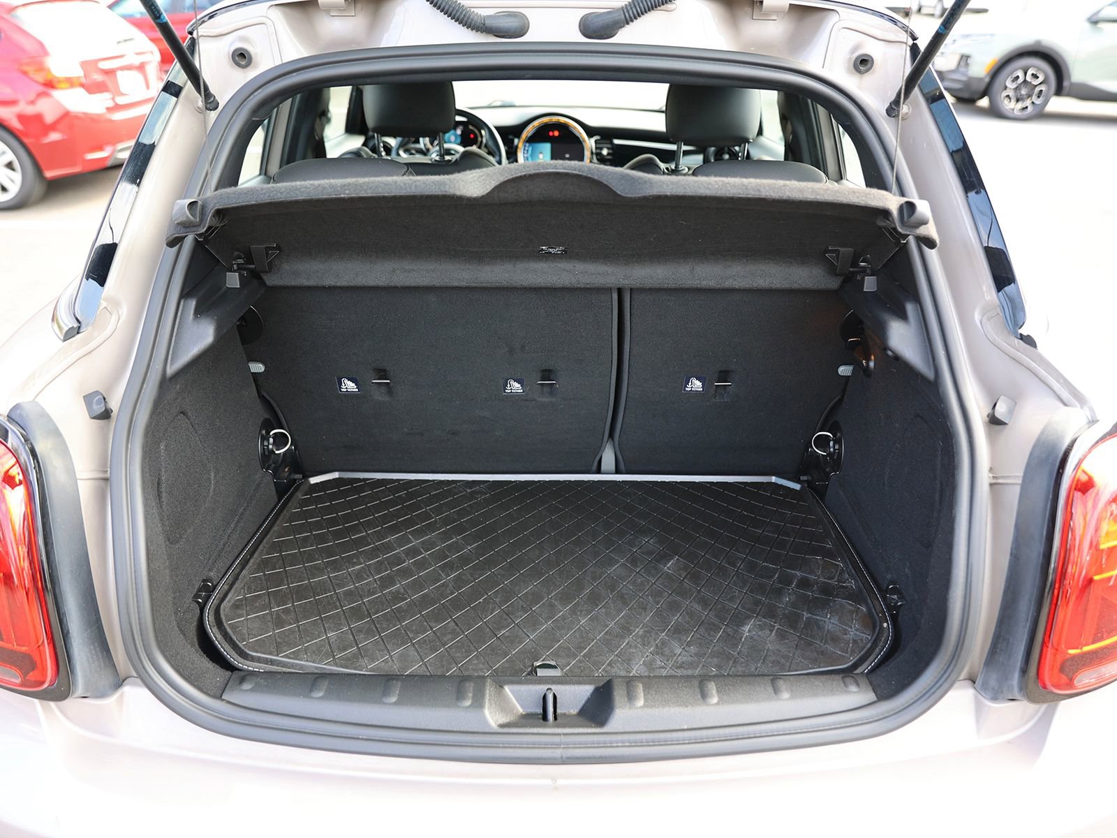 Used 2022 MINI Cooper S w/ Premium Package image 14