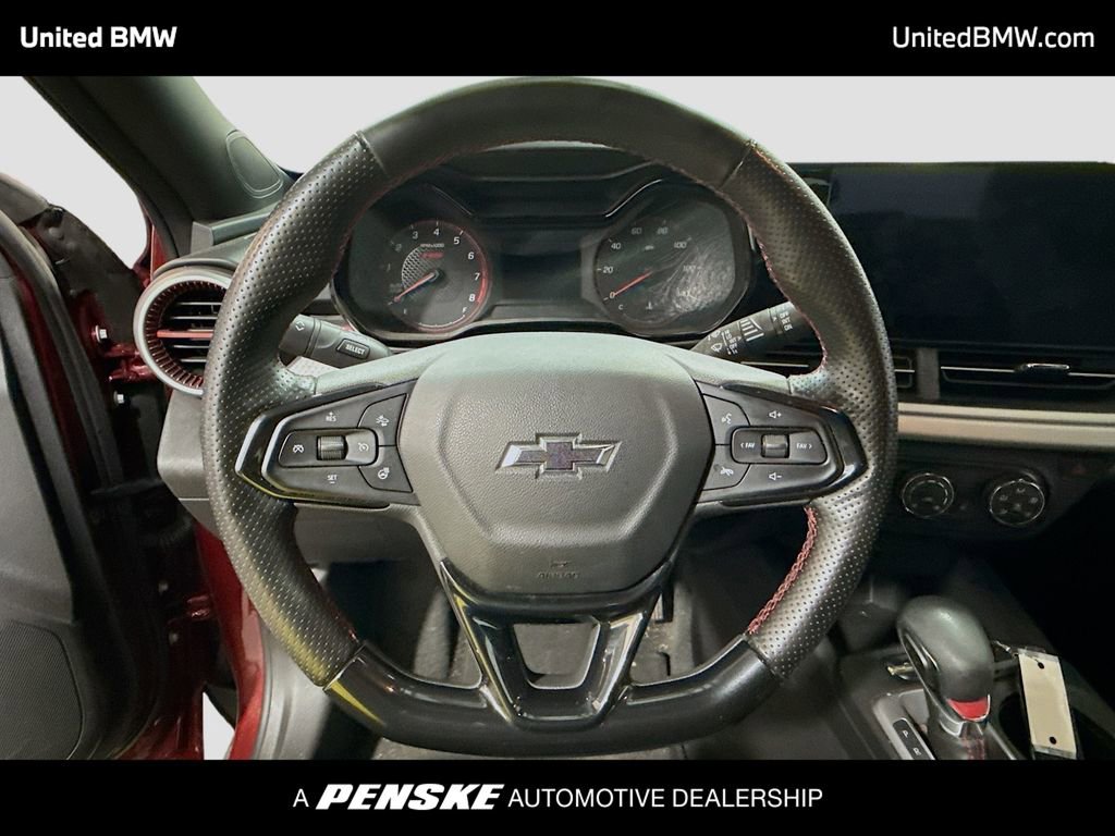 Used 2024 Chevrolet Trax RS FWD image 6