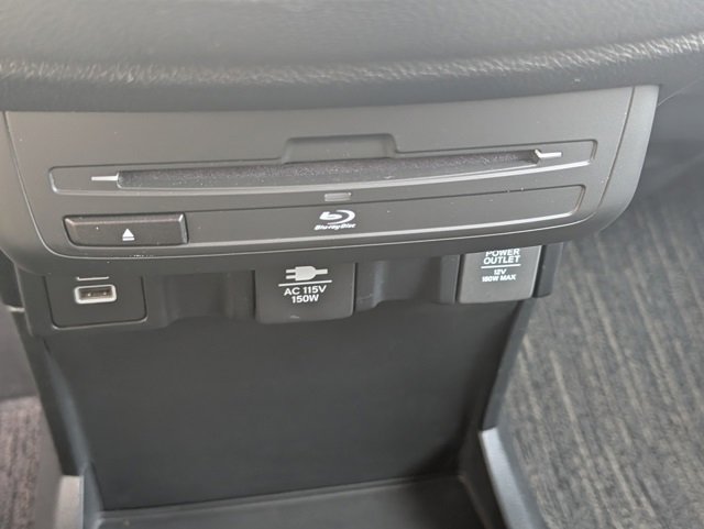 Used 2024 Honda Odyssey Touring image 13