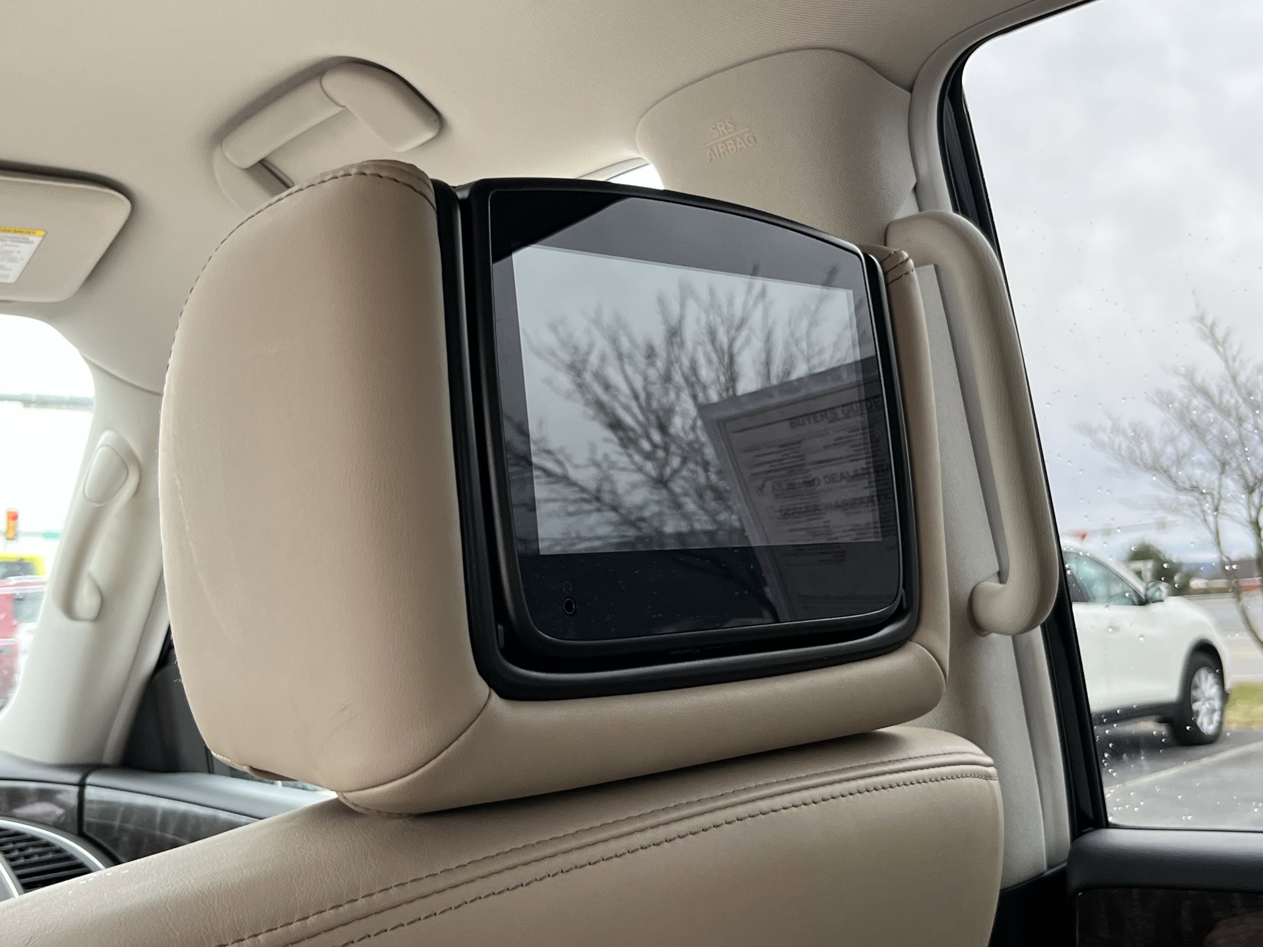 Used 2023 Nissan Armada Platinum w/ Captain's Chairs Package image 18