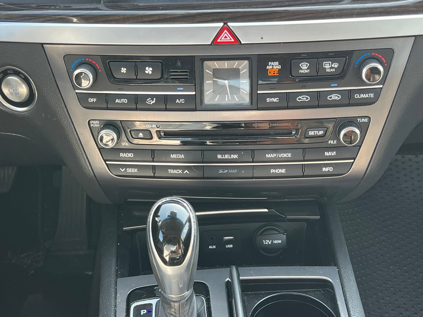 Used 2016 Hyundai Genesis 3.8 RWD image 31