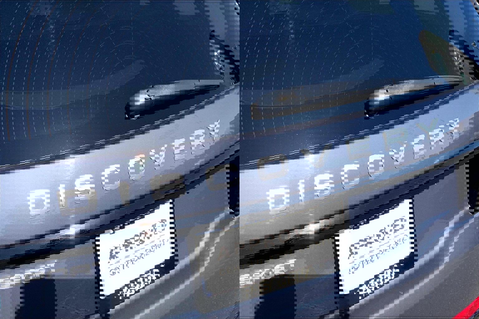 Used 2024 Land Rover Discovery Sport S image 31