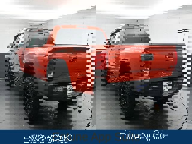 Used 2017 Toyota Tacoma TRD Off-Road w/ Tow Package (A/T) image 8