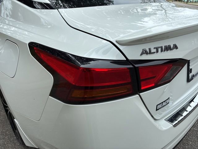 Used 2023 Nissan Altima 2.5 SR w/ SR Premium Package image 13