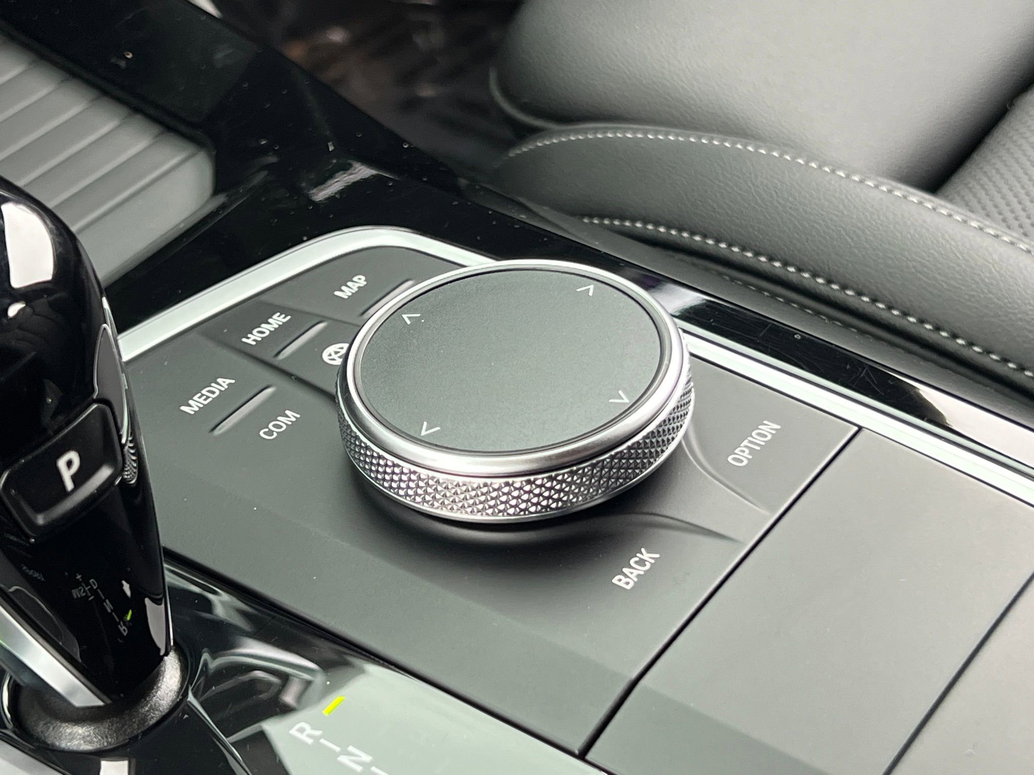 Used 2024 BMW X4 xDrive30i w/ M Sport Package image 28