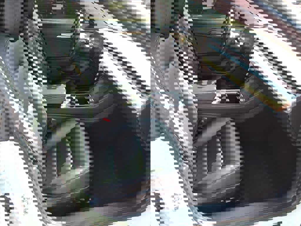 Used 2022 Tesla Model 3 Long Range image 17