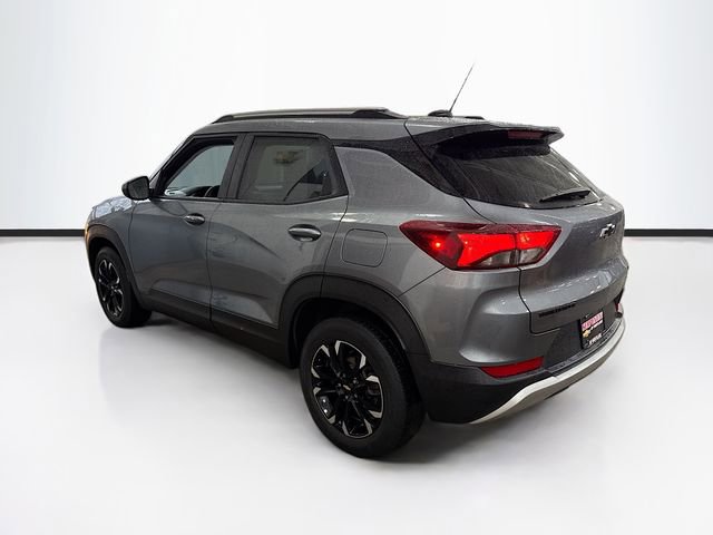Used 2022 Chevrolet TrailBlazer LT w/ LPO, Blackout Package image 8