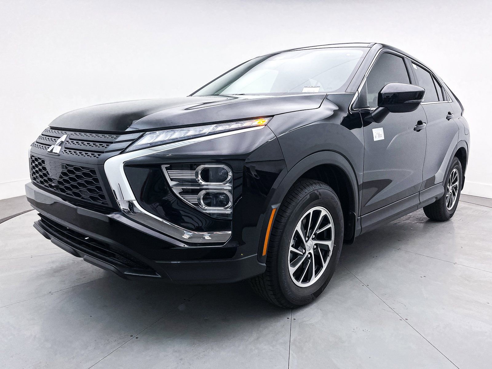 New 2025 Mitsubishi Eclipse Cross ES AWD/4WD image 3