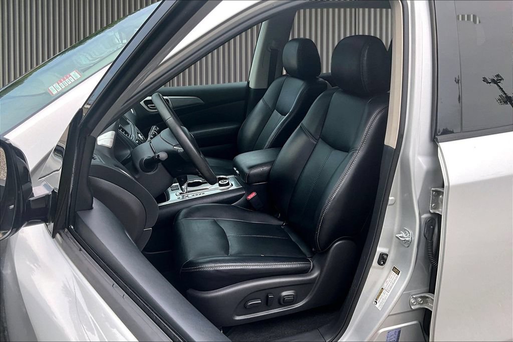 Used 2017 Nissan Pathfinder SL w/ SL Premium Package AWD/4WD image 26
