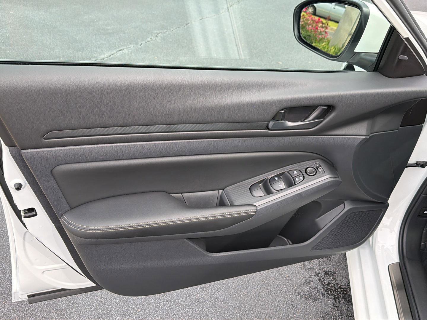 New 2026 Nissan Altima 2.5 SV w/ SV Special Edition Package FWD image 16