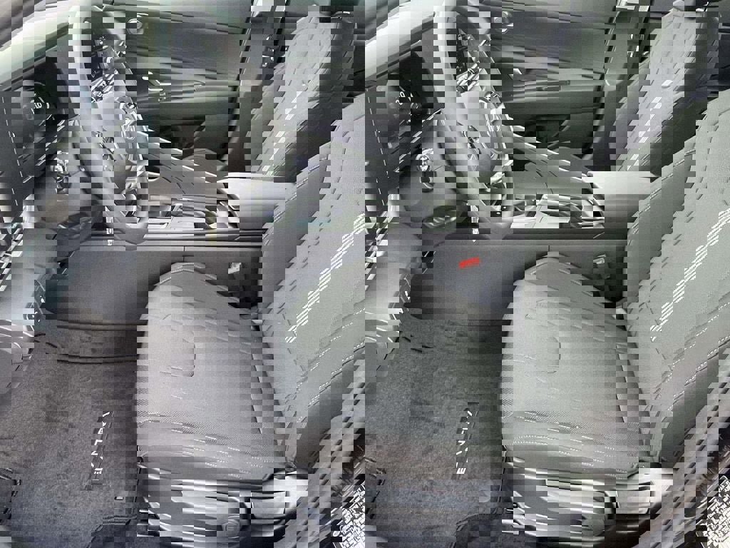 New 2026 Hyundai Elantra SE image 13