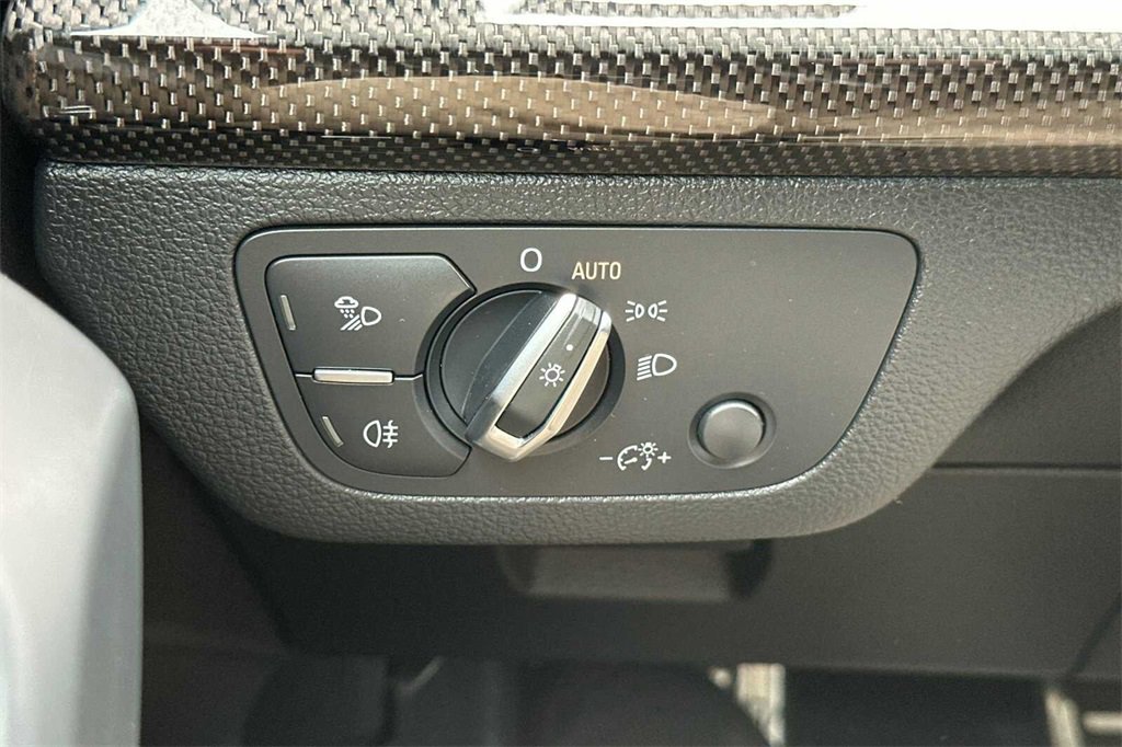 Used 2023 Audi SQ5 Premium Plus w/ Premium Plus Package image 37