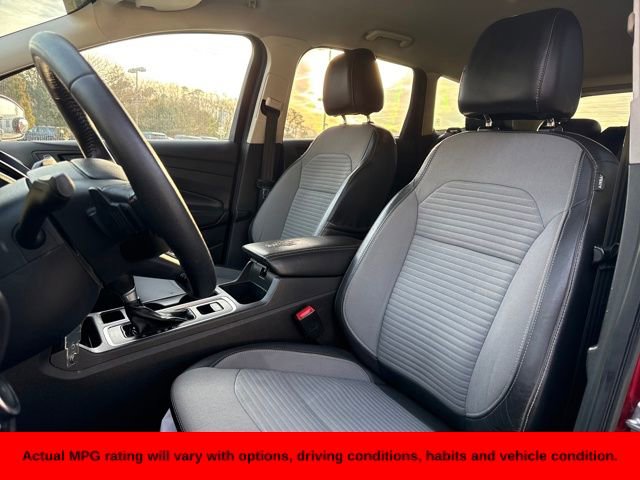 Used 2017 Ford Escape SE w/ Equipment Group 201A FWD image 14
