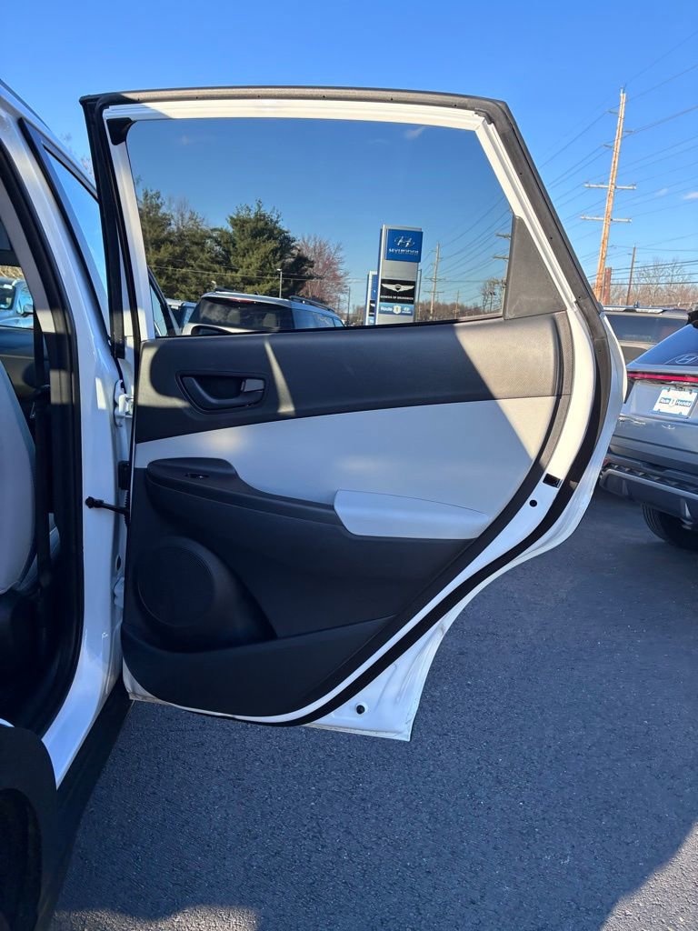 Used 2023 Hyundai Kona SEL w/ Cargo Package AWD/4WD image 44