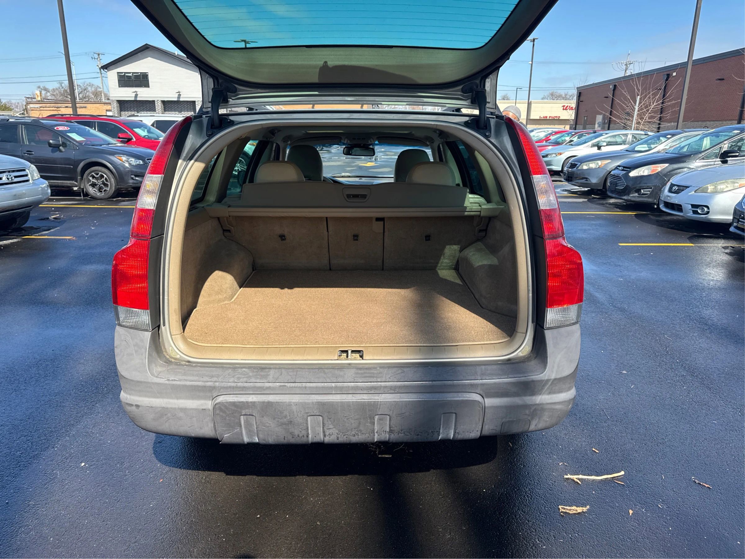 Used 2003 Volvo XC70 2.5T Wagon 4D image 14