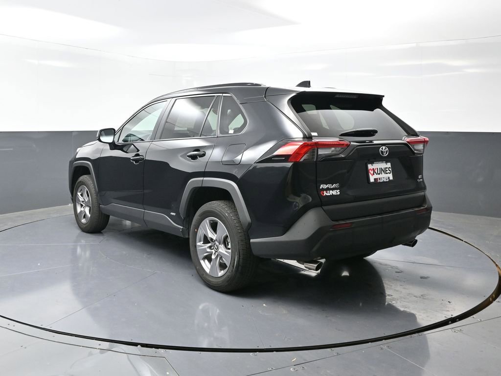 Used 2025 Toyota RAV4 LE image 11