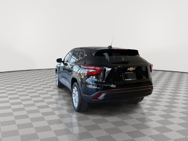 Certified 2024 Chevrolet Trax LS w/ LS Convenience Package FWD image 8
