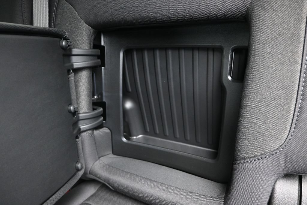 New 2026 Chevrolet Silverado 1500 Custom Trail Boss w/ LPO, Dark Essentials Package AWD/4WD image 18
