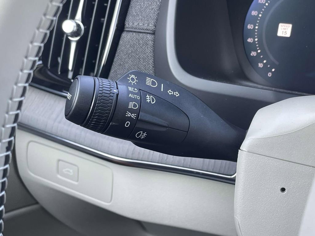 New 2026 Volvo XC90 B6 Ultra image 14