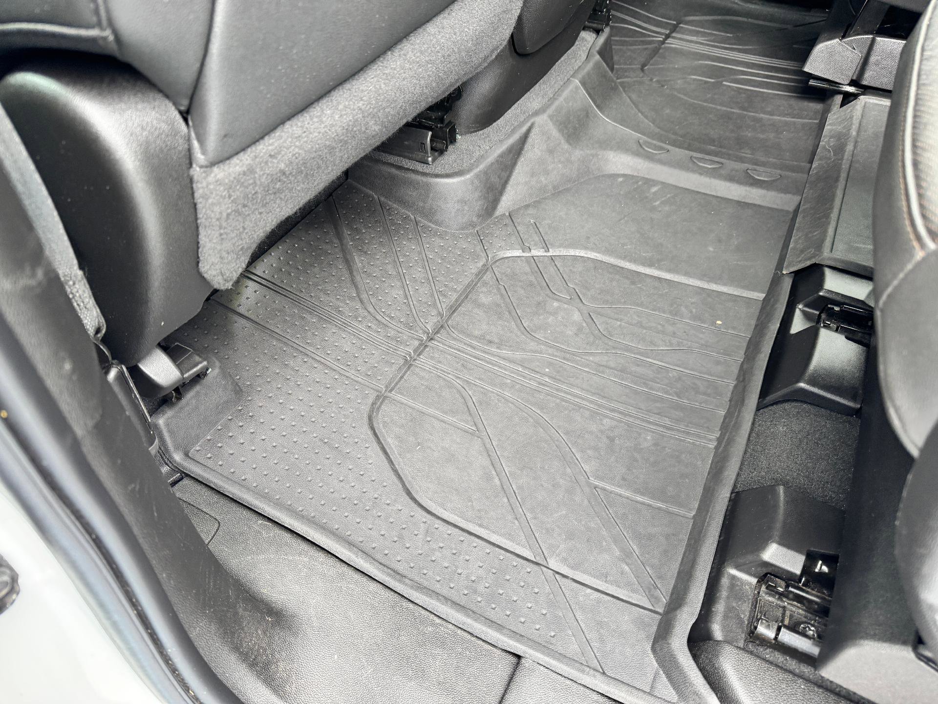 Used 2024 Chevrolet Tahoe High Country image 16