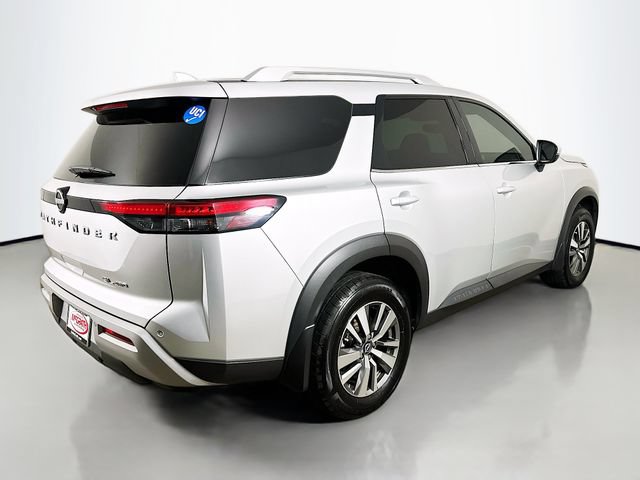 Used 2022 Nissan Pathfinder SL AWD/4WD image 22