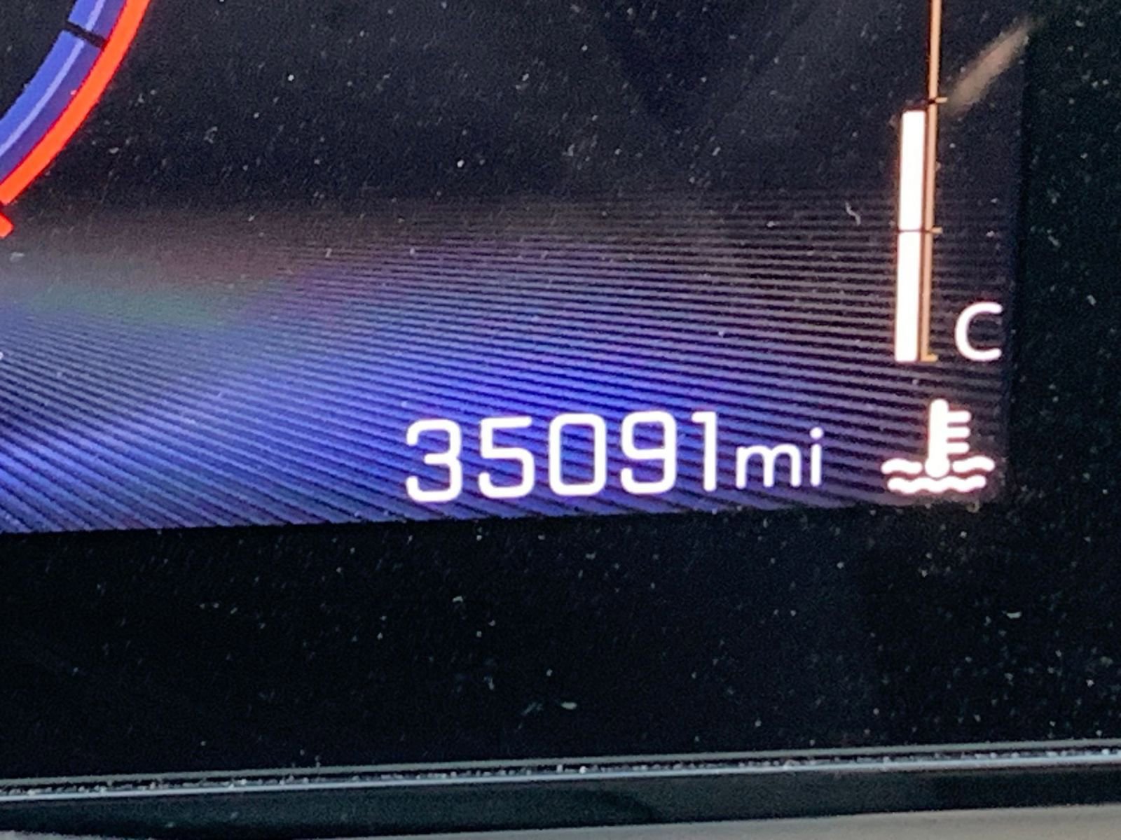 Used 2025 Chevrolet Trax LT w/ LT Convenience Package image 9