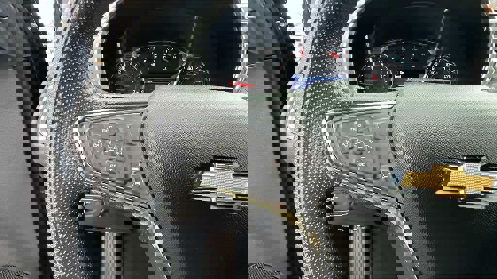 Used 2020 Chevrolet Equinox LT image 23