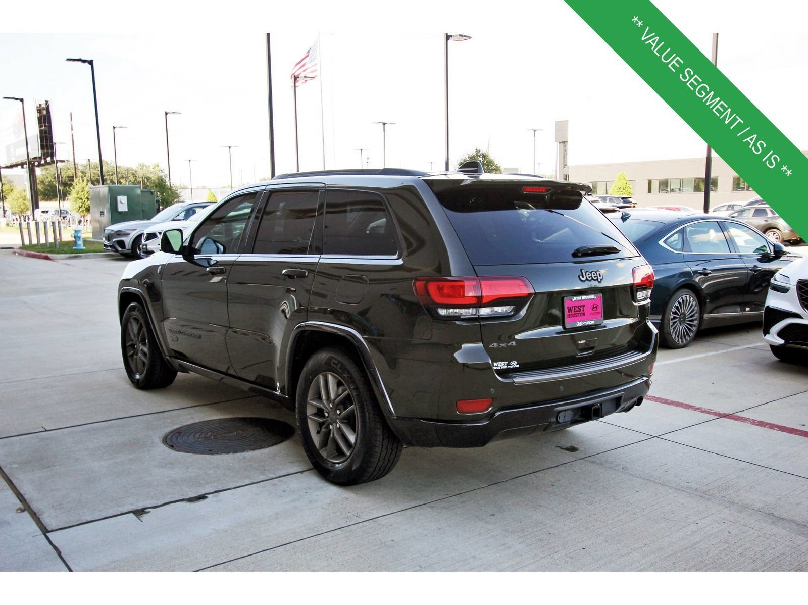 Used 2016 Jeep Grand Cherokee Limited 75th Anniversary AWD/4WD image 5