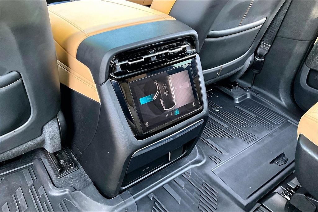 Used 2025 Cadillac Escalade IQ Sport 2 AWD/4WD image 24
