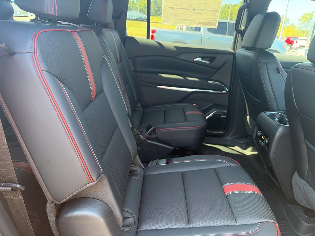 New 2027 Chevrolet Traverse RS w/ LPO, Floor Liner Package AWD/4WD image 40