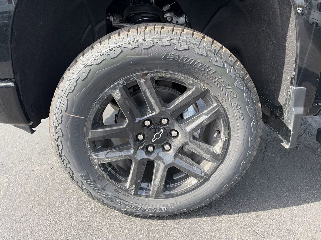 New 2026 Chevrolet Silverado 1500 Custom Trail Boss w/ Dark Appearance Package image 24