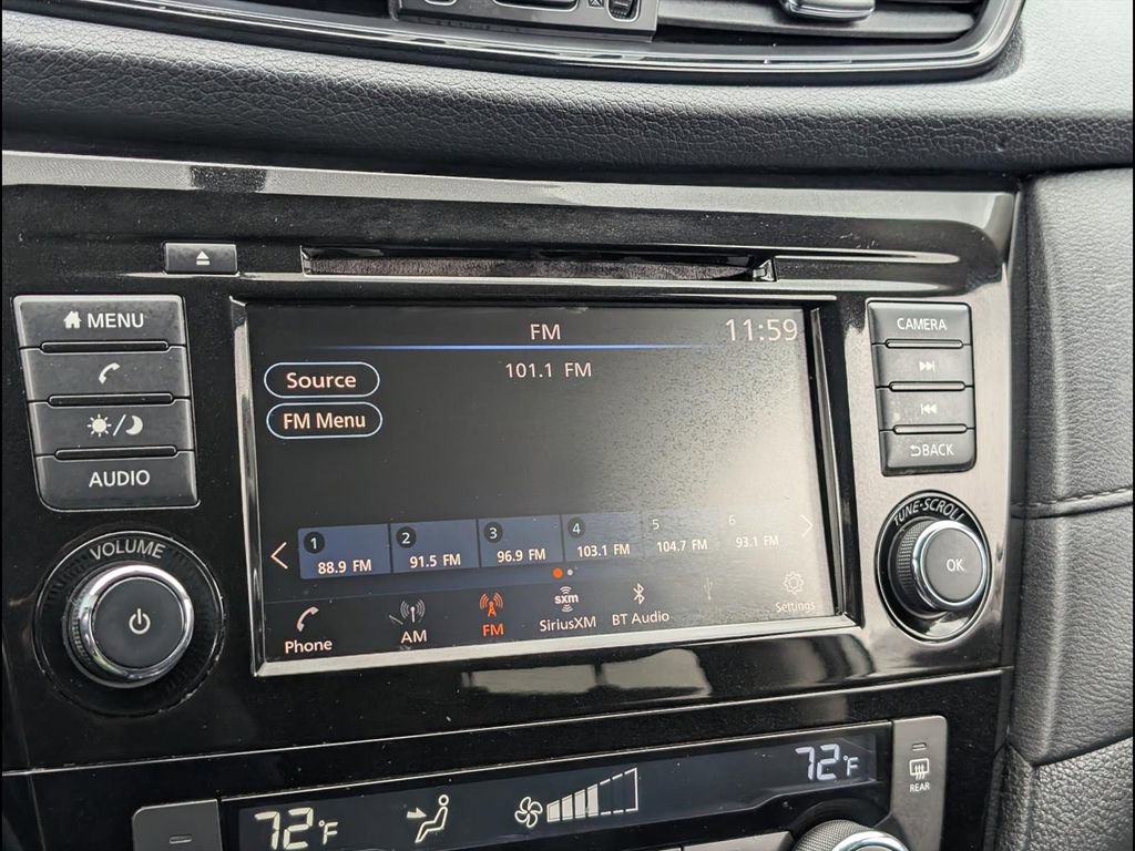 Used 2018 Nissan Rogue SV image 14