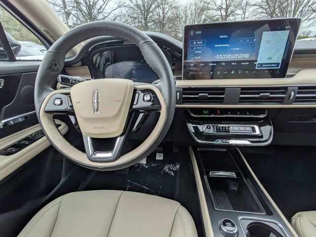 New 2026 Lincoln Corsair Reserve image 13