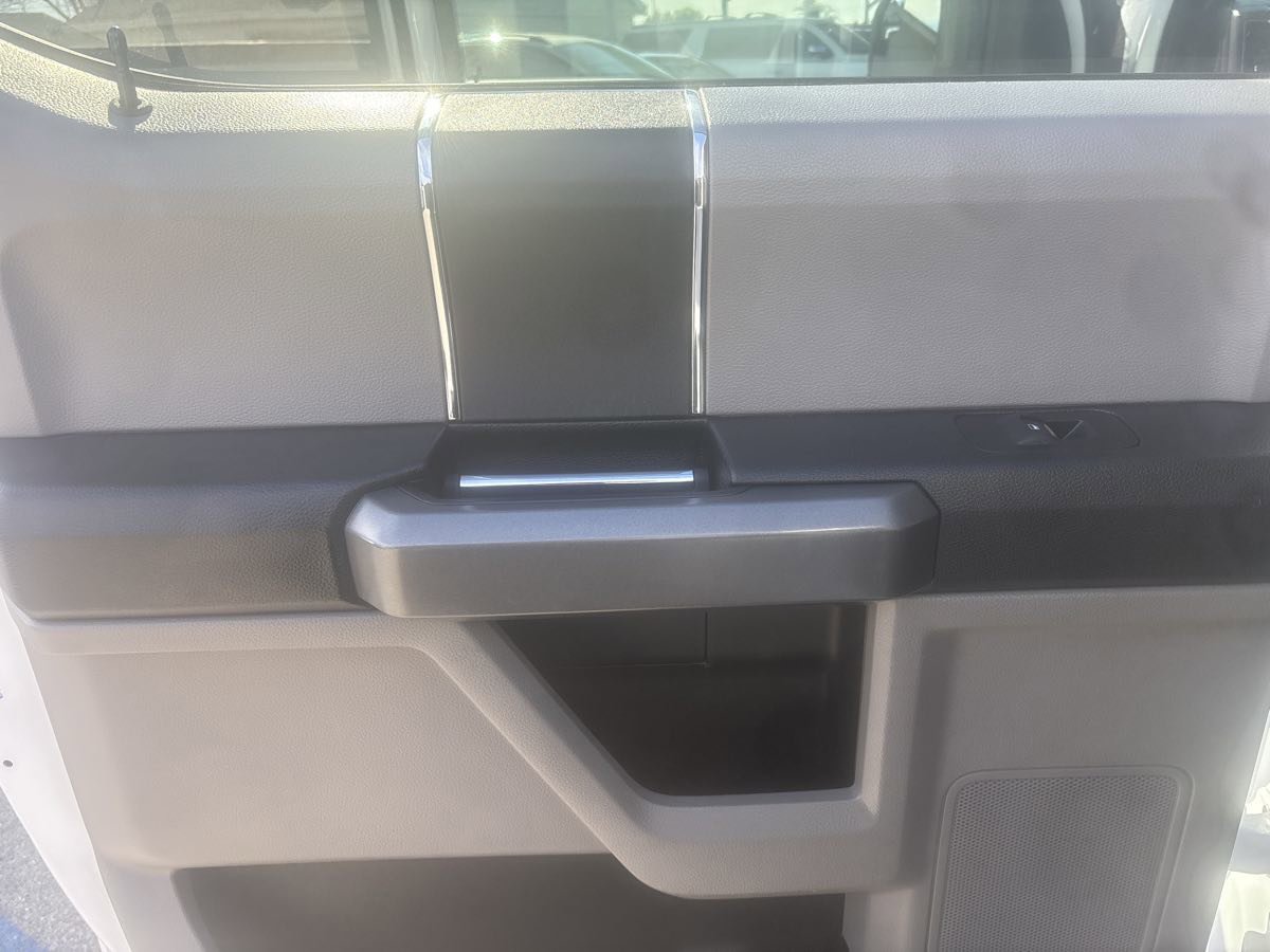 Used 2016 Ford F150 XLT AWD/4WD image 29
