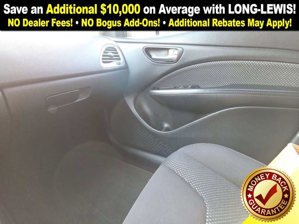 Used 2015 Dodge Dart SXT image 28