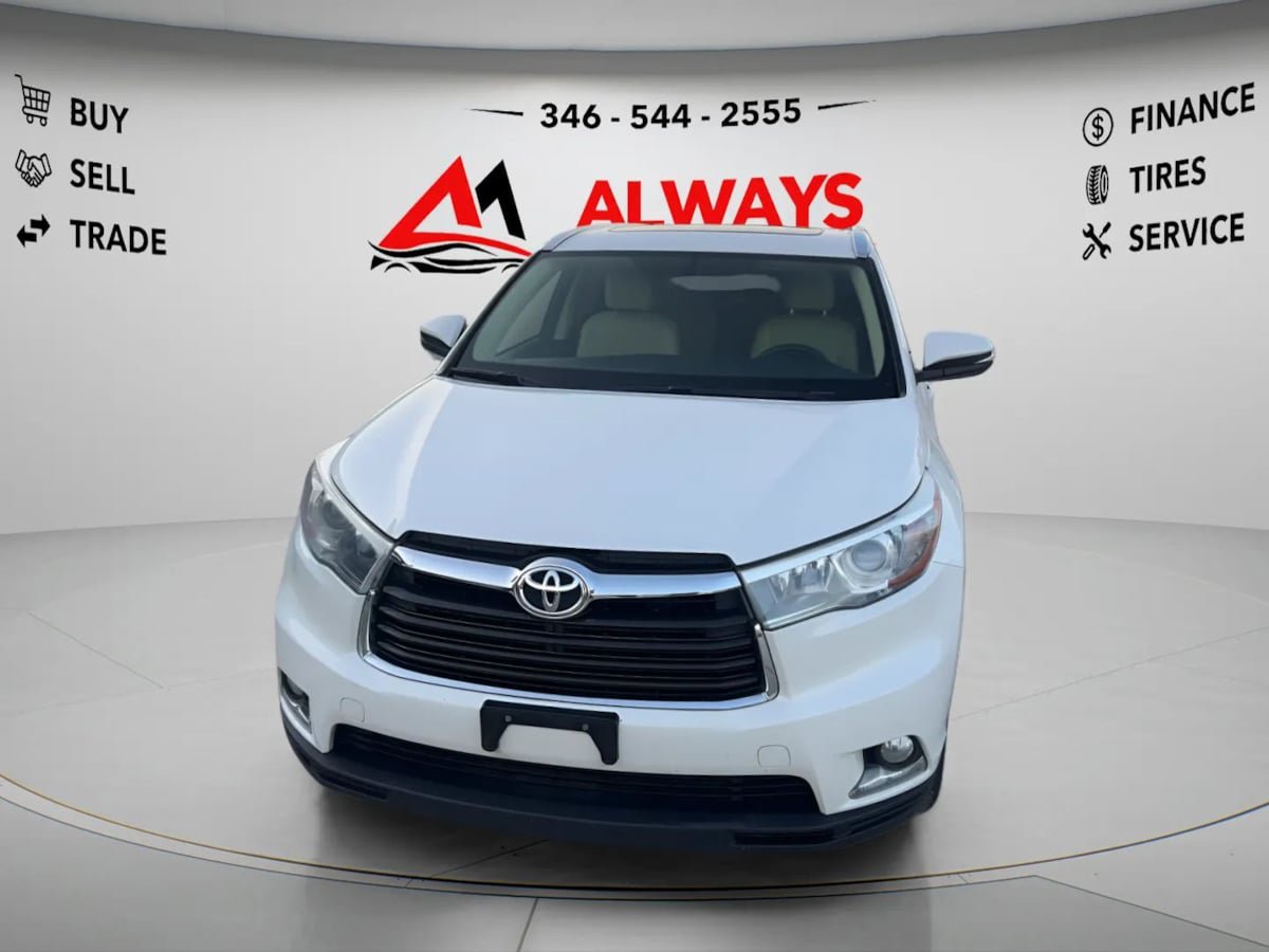 Used 2014 Toyota Highlander Limited FWD image 2