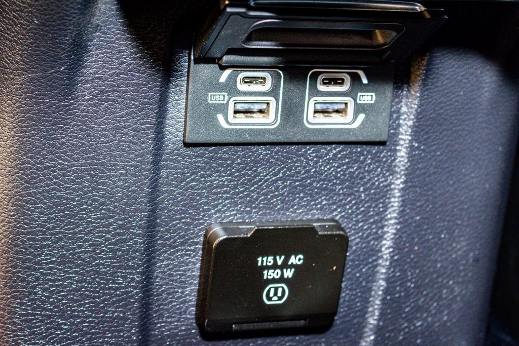 Used 2022 Jeep Wrangler Unlimited Sahara image 18