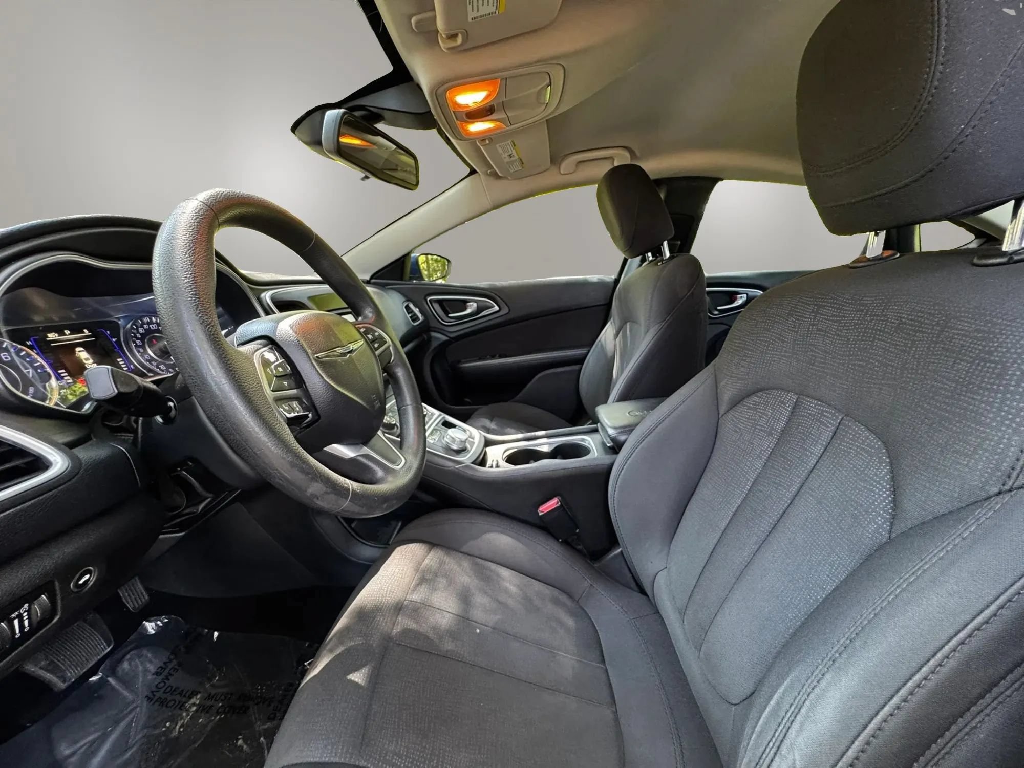 Used 2016 Chrysler 200 Limited FWD image 13