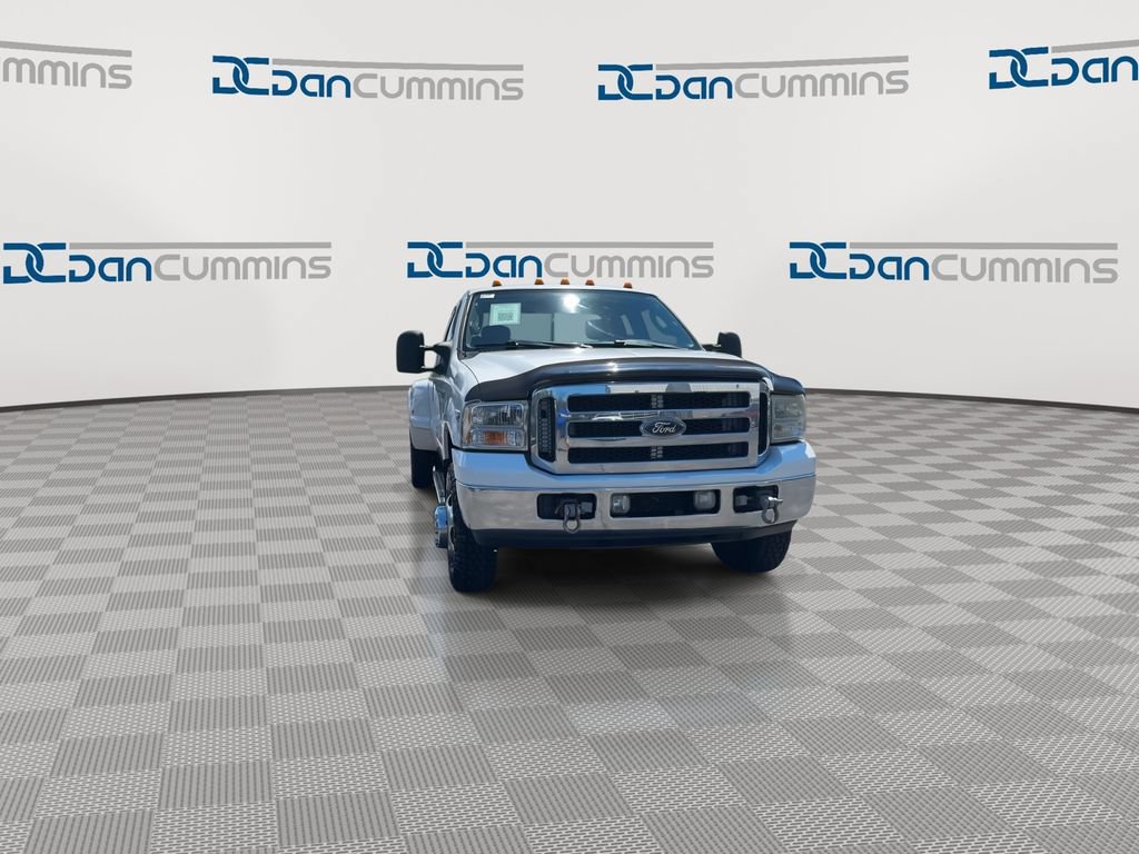 Used 2007 Ford F350 Lariat AWD/4WD image 3