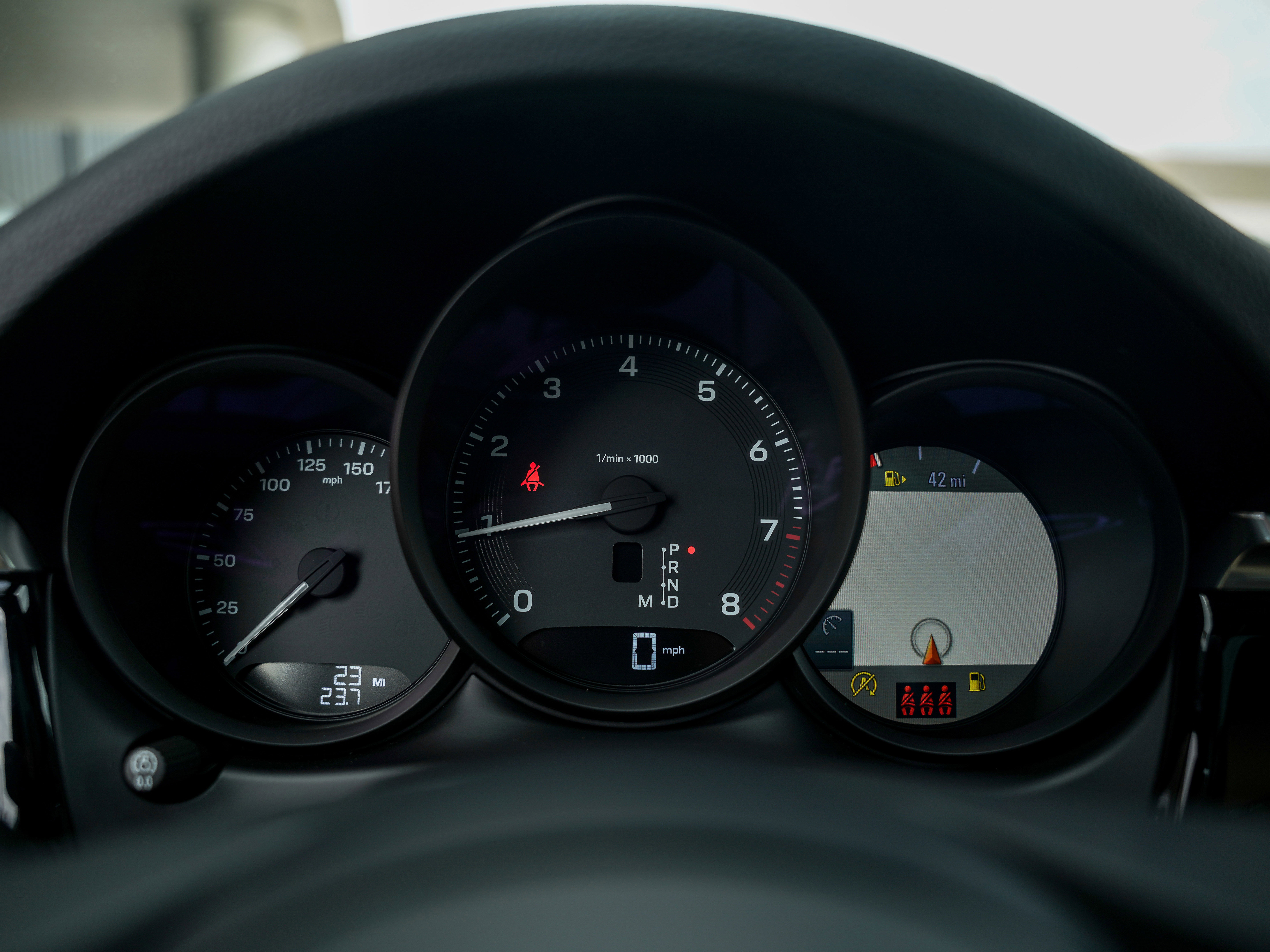 New 2026 Porsche Macan image 19