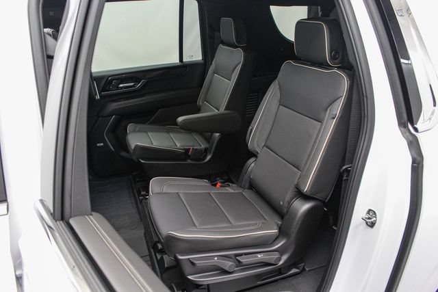 New 2026 GMC Yukon XL Elevation w/ Elevation Premium Package AWD/4WD image 13