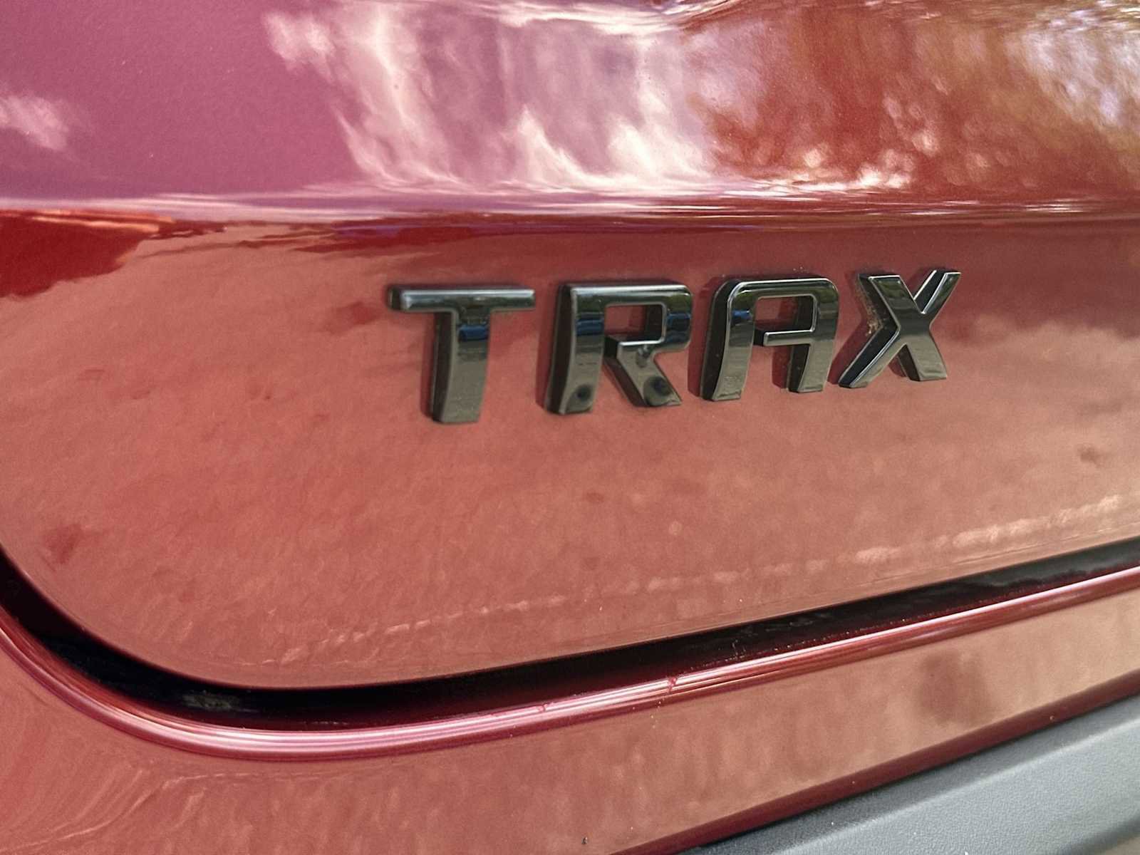Certified 2025 Chevrolet Trax RS w/ Driver Confidence Package FWD image 12