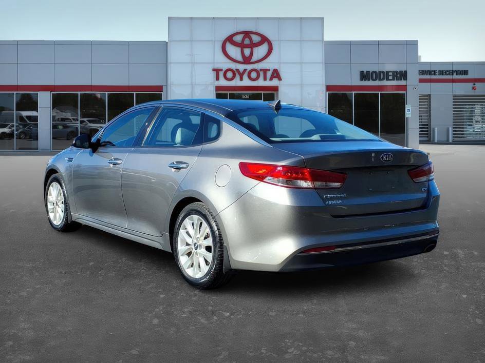 Used 2016 Kia Optima EX image 4
